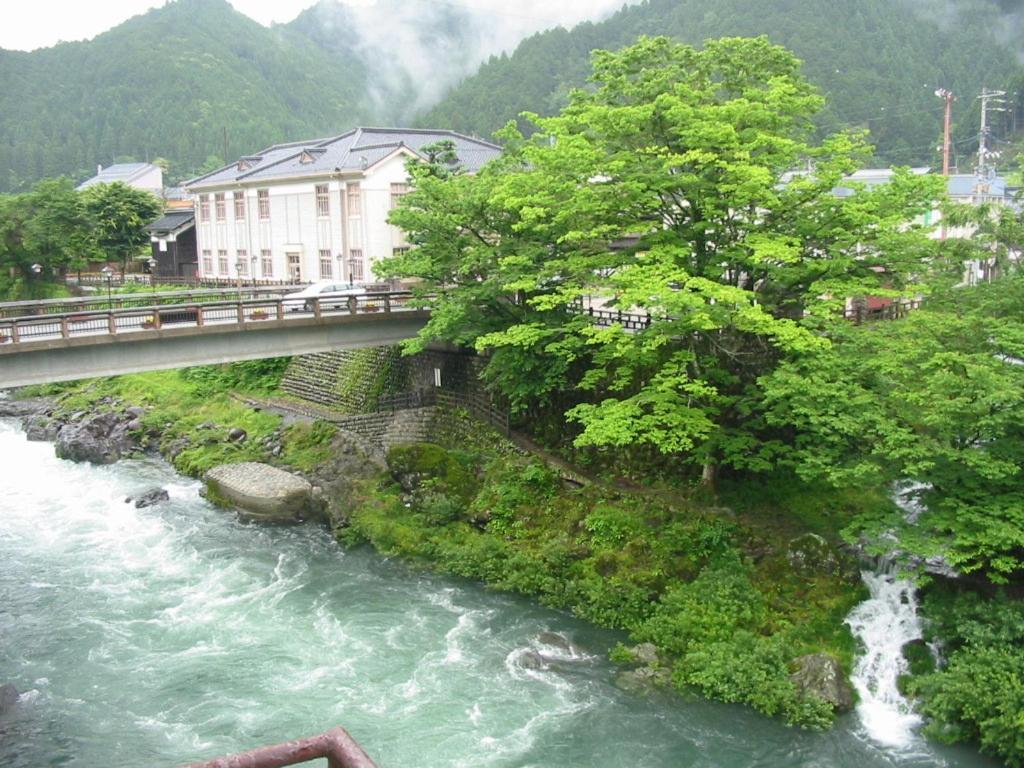 Miharaya Ryokan Gujo Exterior foto